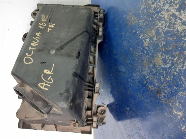 bontott SKODA OCTAVIA I Légszűrő Ház