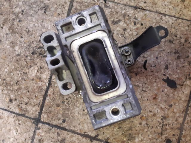 bontott SKODA OCTAVIA I Motor Tartó Bak (Pozíciófüggetlen)