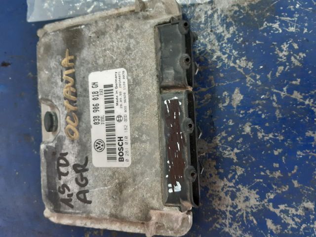 bontott SKODA OCTAVIA I Motorvezérlő