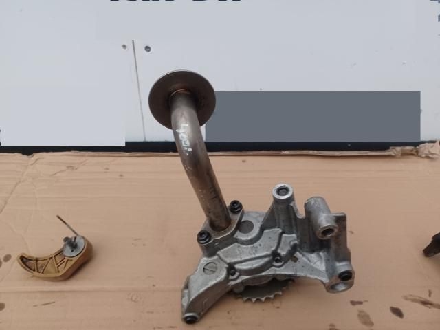 bontott SKODA OCTAVIA I Olajszivattyú