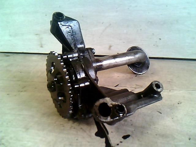 bontott SKODA OCTAVIA I Olajszivattyú