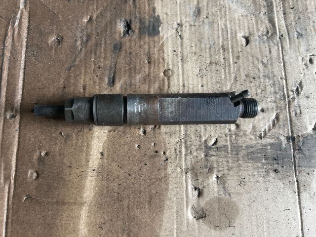 bontott SKODA OCTAVIA I Porlasztó (1 db)