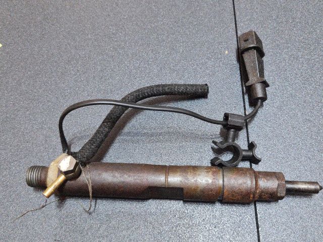 bontott SKODA OCTAVIA I Porlasztó (1 db)