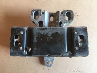 bontott SKODA OCTAVIA I Váltó Tartó Bak (Pozíciófüggetlen)