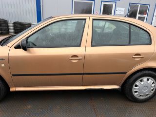 bontott SKODA OCTAVIA I Bal Féltengely