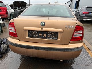 bontott SKODA OCTAVIA I Bal hátsó Féknyereg Munkahengerrel