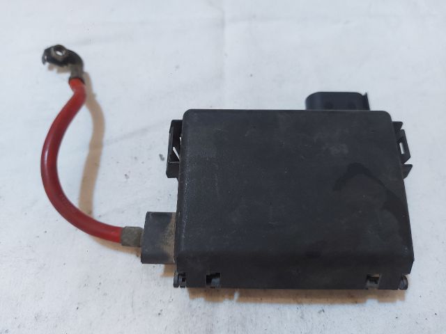 bontott SKODA OCTAVIA I Biztosítéktábla Motortér