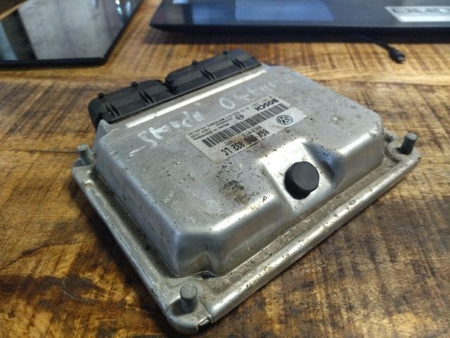 bontott SKODA OCTAVIA I Motorvezérlő