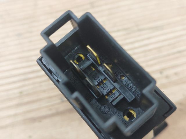 bontott SKODA OCTAVIA I Ablakfűtés Kapcsoló