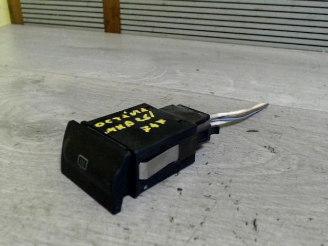 bontott SKODA OCTAVIA I Ablakfűtés Kapcsoló