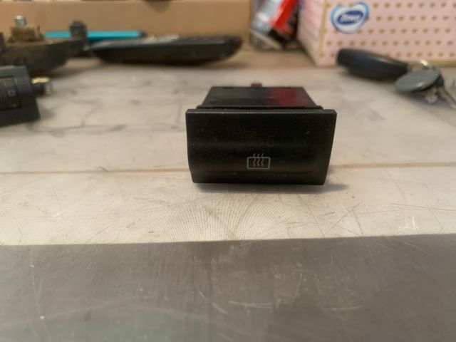 bontott SKODA OCTAVIA I Ablakfűtés Kapcsoló