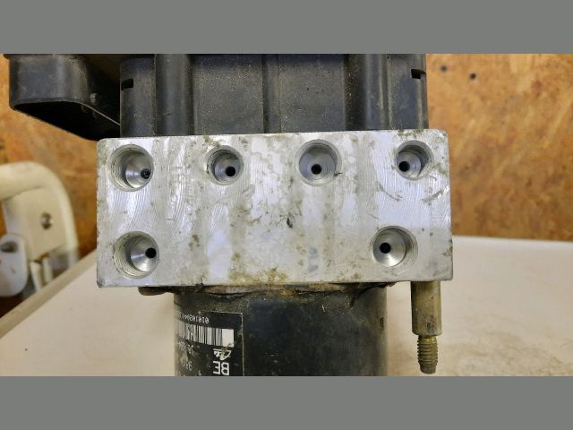 bontott SKODA OCTAVIA I ABS Kocka