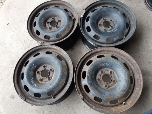 bontott SKODA OCTAVIA I Acélfelni Szett Gumival