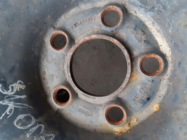 bontott SKODA OCTAVIA I Acélfelni Szett Gumival