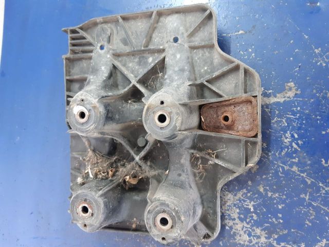 bontott SKODA OCTAVIA I Akkumulátor Leszorító