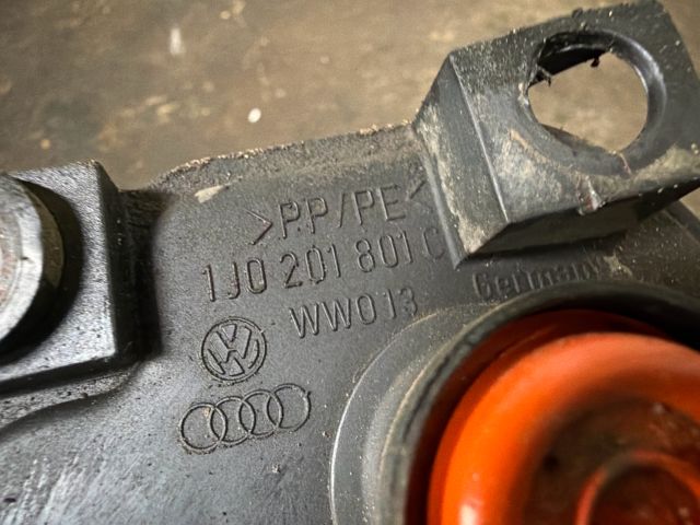 bontott SKODA OCTAVIA I Aktív Szénszűrő