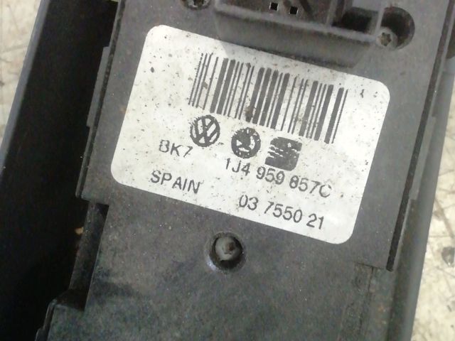 bontott SKODA OCTAVIA I Bal első Ablakemelő Kapcsoló