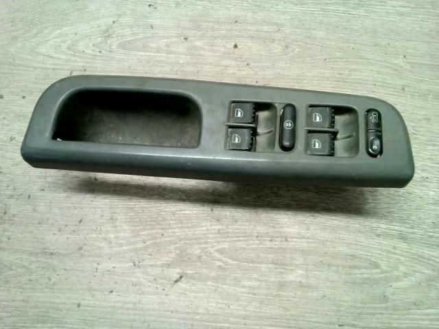 bontott SKODA OCTAVIA I Bal első Ablakemelő Kapcsoló