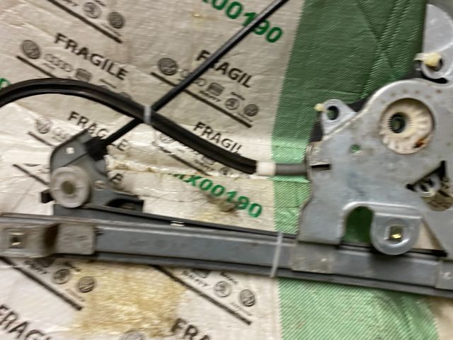 bontott SKODA OCTAVIA I Bal első Ablakemelő Szerkezet (Elektromos)