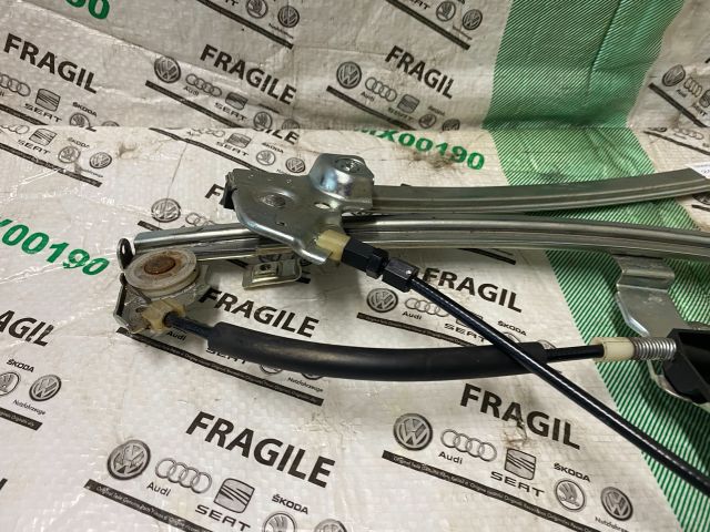 bontott SKODA OCTAVIA I Bal első Ablakemelő Szerkezet (Elektromos)