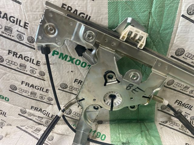 bontott SKODA OCTAVIA I Bal első Ablakemelő Szerkezet (Elektromos)