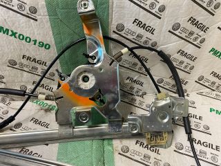 bontott SKODA OCTAVIA I Bal első Ablakemelő Szerkezet (Elektromos)