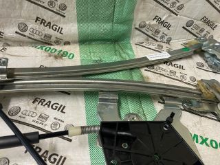 bontott SKODA OCTAVIA I Bal első Ablakemelő Szerkezet (Elektromos)