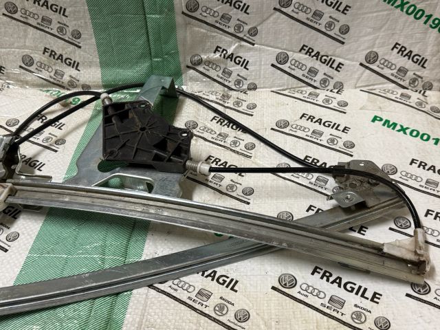 bontott SKODA OCTAVIA I Bal első Ablakemelő Szerkezet (Elektromos)