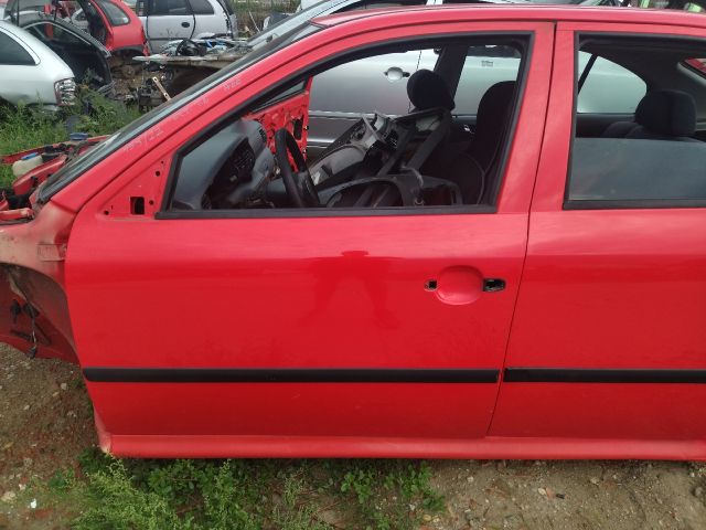 bontott SKODA OCTAVIA I Bal első Ajtó (Üres lemez)