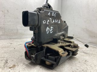 bontott SKODA OCTAVIA I Bal első Ajtózár