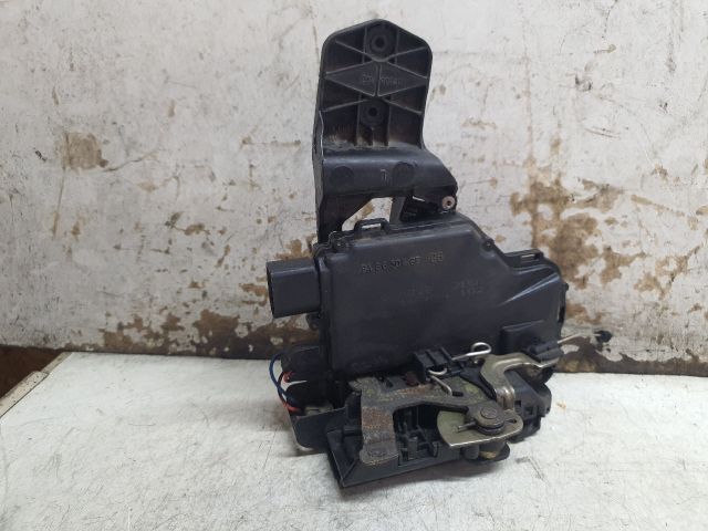 bontott SKODA OCTAVIA I Bal első Ajtózár