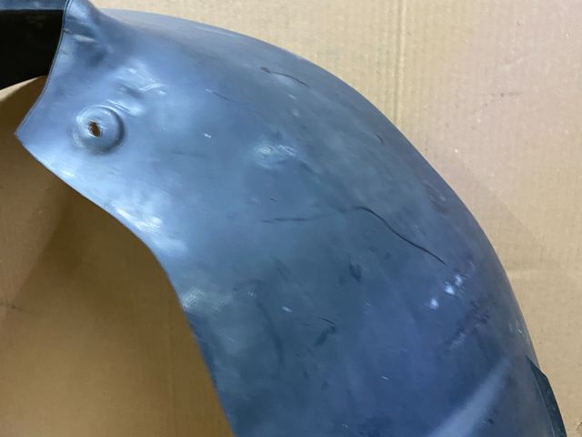 bontott SKODA OCTAVIA I Bal első Dobbetét (Kerékjárati, Műanyag)