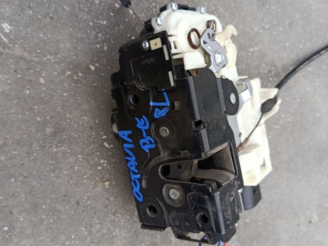 bontott SKODA OCTAVIA I Bal első Központizár Motor