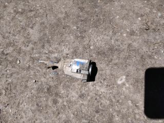 bontott SKODA OCTAVIA I Bal első Zárbetét