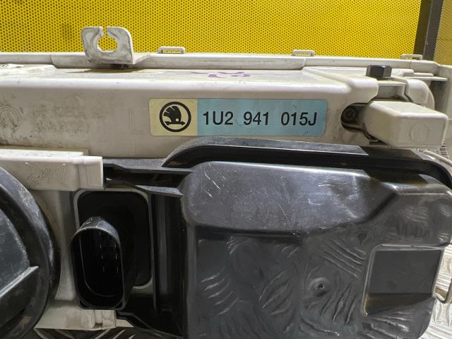 bontott SKODA OCTAVIA I Bal Fényszóró