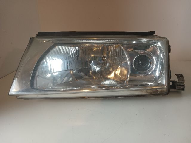 bontott SKODA OCTAVIA I Bal Fényszóró