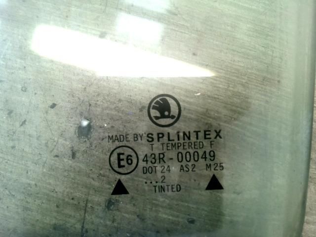 bontott SKODA OCTAVIA I Bal hátsó Ablak