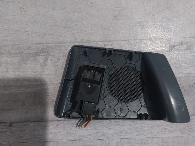 bontott SKODA OCTAVIA I Bal hátsó Ablakemelő Kapcsoló