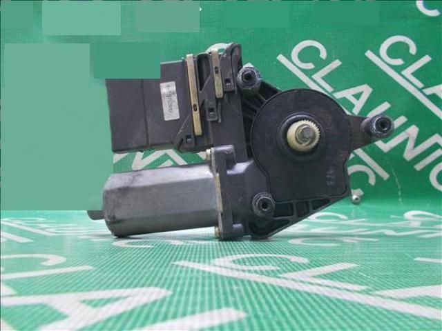 bontott SKODA OCTAVIA I Bal hátsó Ablakemelő Motor