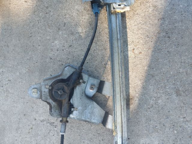 bontott SKODA OCTAVIA I Bal hátsó Ablakemelő Szerkezet (Mechanikus)