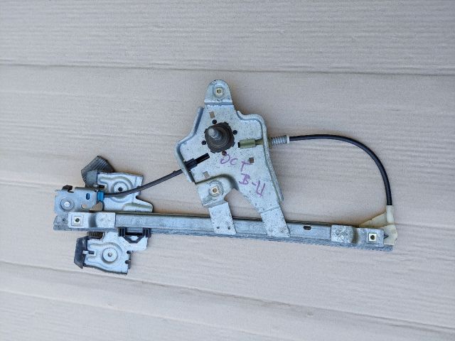 bontott SKODA OCTAVIA I Bal hátsó Ablakemelő Szerkezet (Mechanikus)