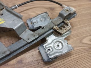 bontott SKODA OCTAVIA I Bal hátsó Ablakemelő Szerkezet (Mechanikus)