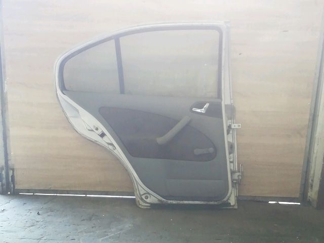 bontott SKODA OCTAVIA I Bal hátsó Ajtó (Üres lemez)