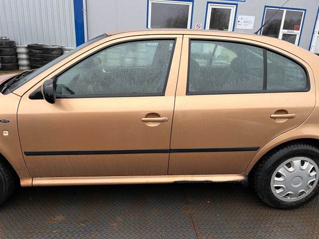 bontott SKODA OCTAVIA I Bal hátsó Ajtó (Üres lemez)