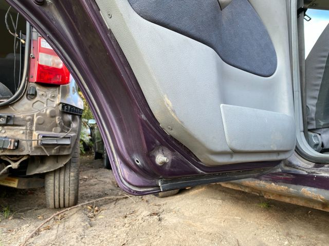 bontott SKODA OCTAVIA I Bal hátsó Ajtó (Üres lemez)