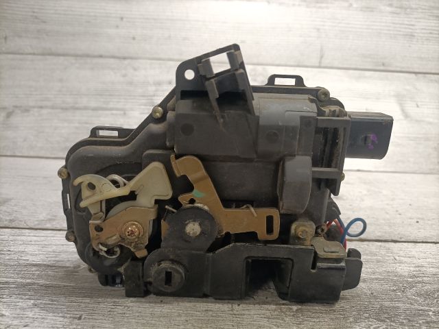 bontott SKODA OCTAVIA I Bal hátsó Ajtózár