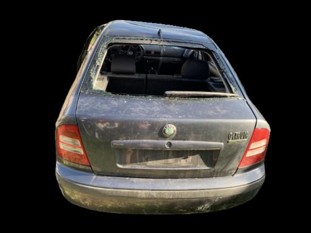 bontott SKODA OCTAVIA I Bal hátsó Alsó Zsanér