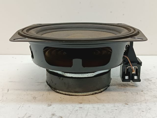 bontott SKODA OCTAVIA I Bal hátsó Hangszóró
