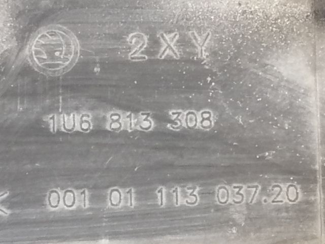 bontott SKODA OCTAVIA I Bal Hátsó Lámpa Bajusz Díszléc