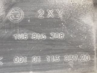 bontott SKODA OCTAVIA I Bal Hátsó Lámpa Bajusz Díszléc